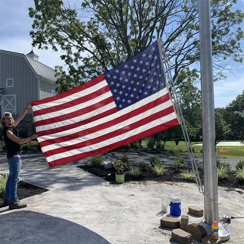 3-stainless steel taper flag pole .jpg