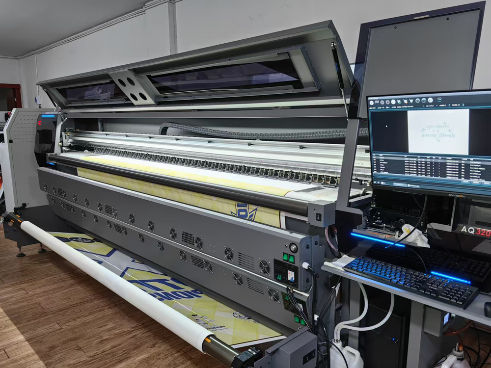 Wide format digital printing machine at the Disitu Flag factory